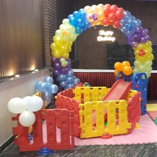 Ball Pool (6 panels)