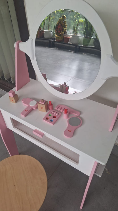 Wooden Dressing Table
