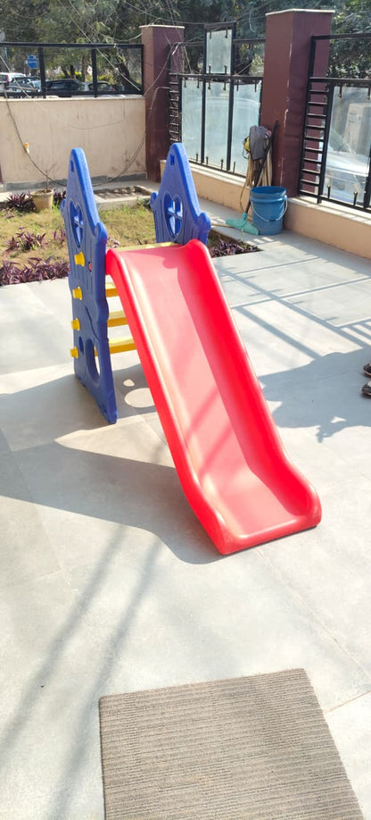 Hut Shape Slide