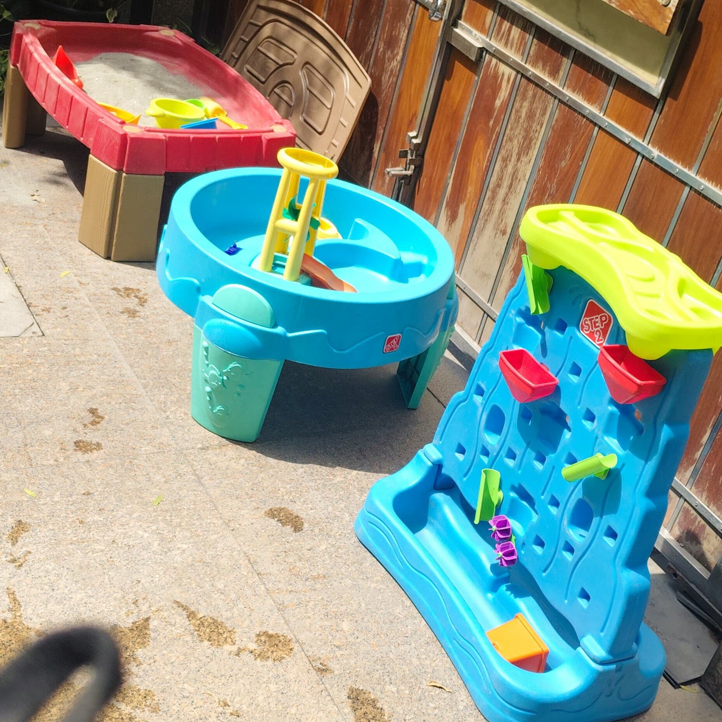 Children's Sand pit and water table toys