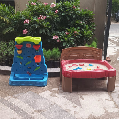 The Mega Splash Pool Party