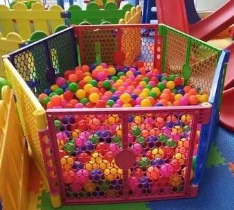 Ball Pool (Hexagonal mesh panels)