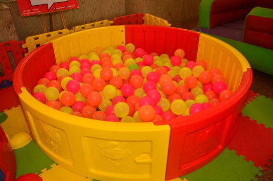 Ball Pool (8 ft.)
