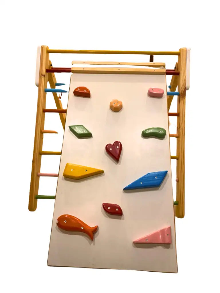 Pikler Triangle With Climber